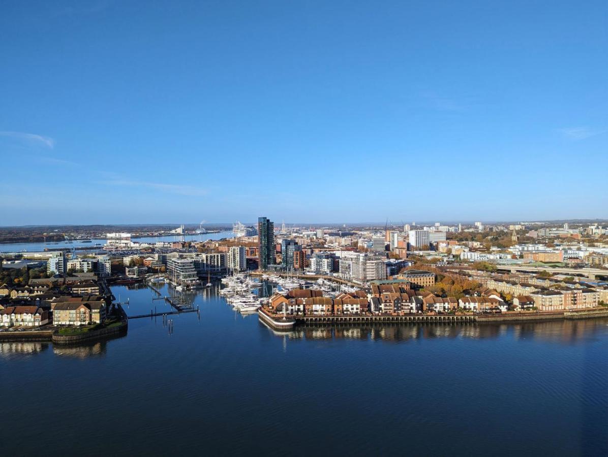 Apartament Charles Hope Southampton Waterside Zewnętrze zdjęcie